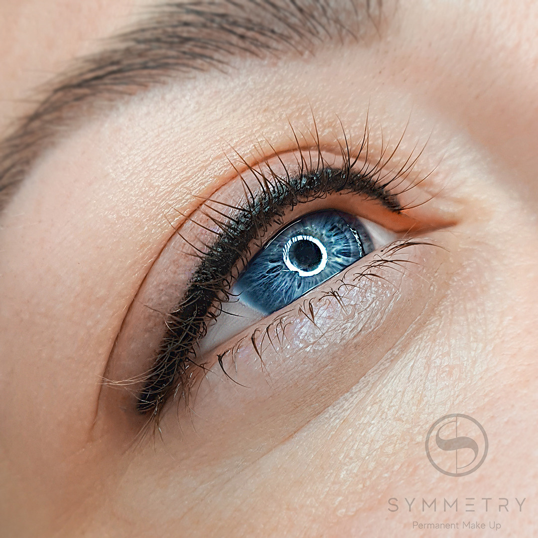 Саша. Студия перманентного макияжа, косметологии и массажа SYMMETRY в Москве, м. Киевская
