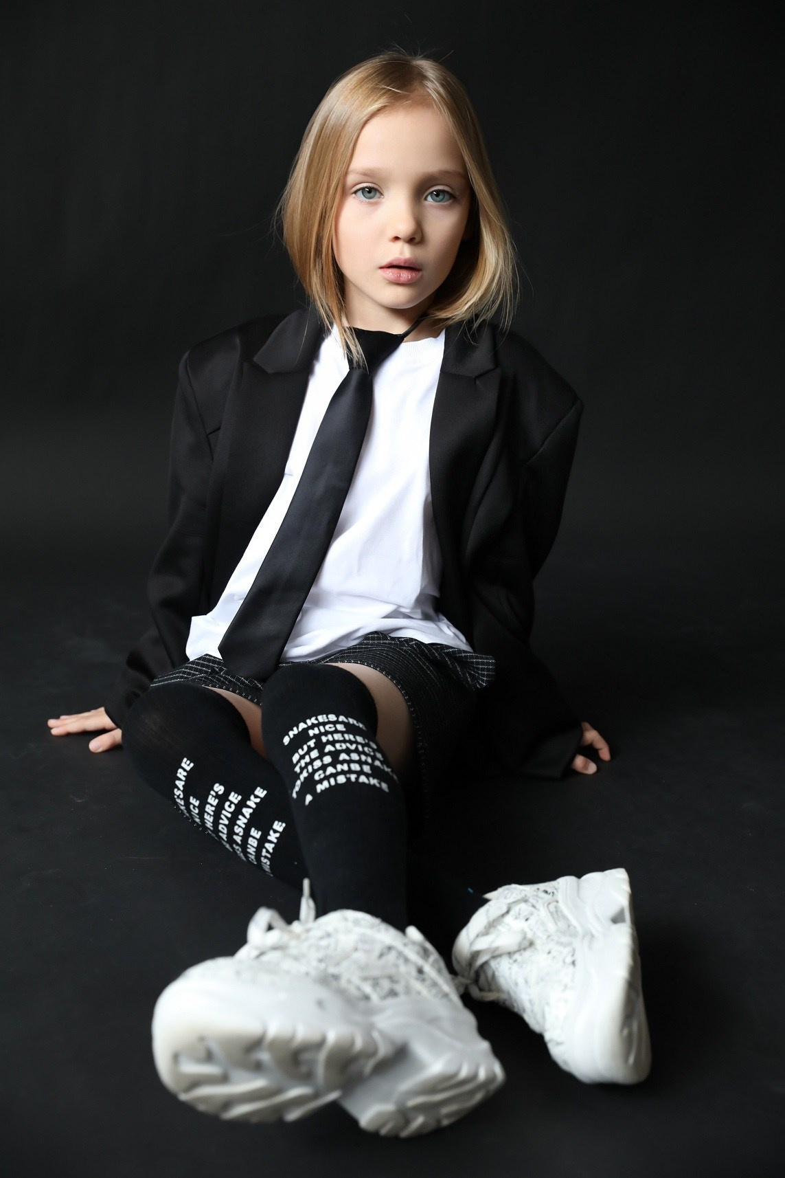 Софья Васягина. Съёмка одежды для маркетплейсов и брендов Morozova Production