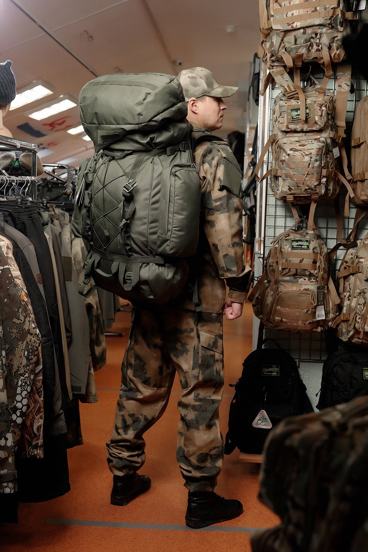 Съёмки для маркетплейсов. Фотограф Александр Калинин