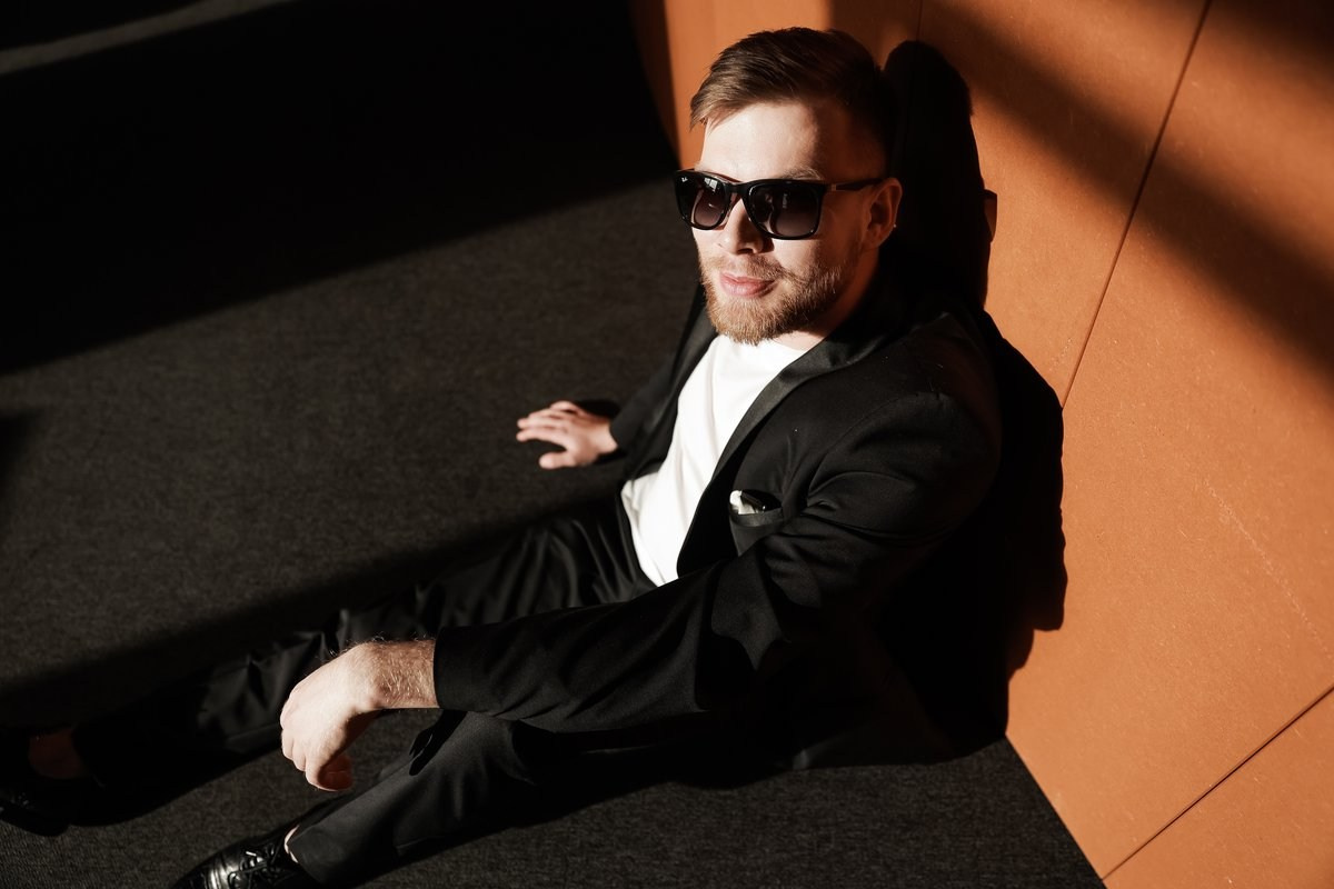 ВЕДУЩИЙ ПАВЕЛ ПАВЛОВ