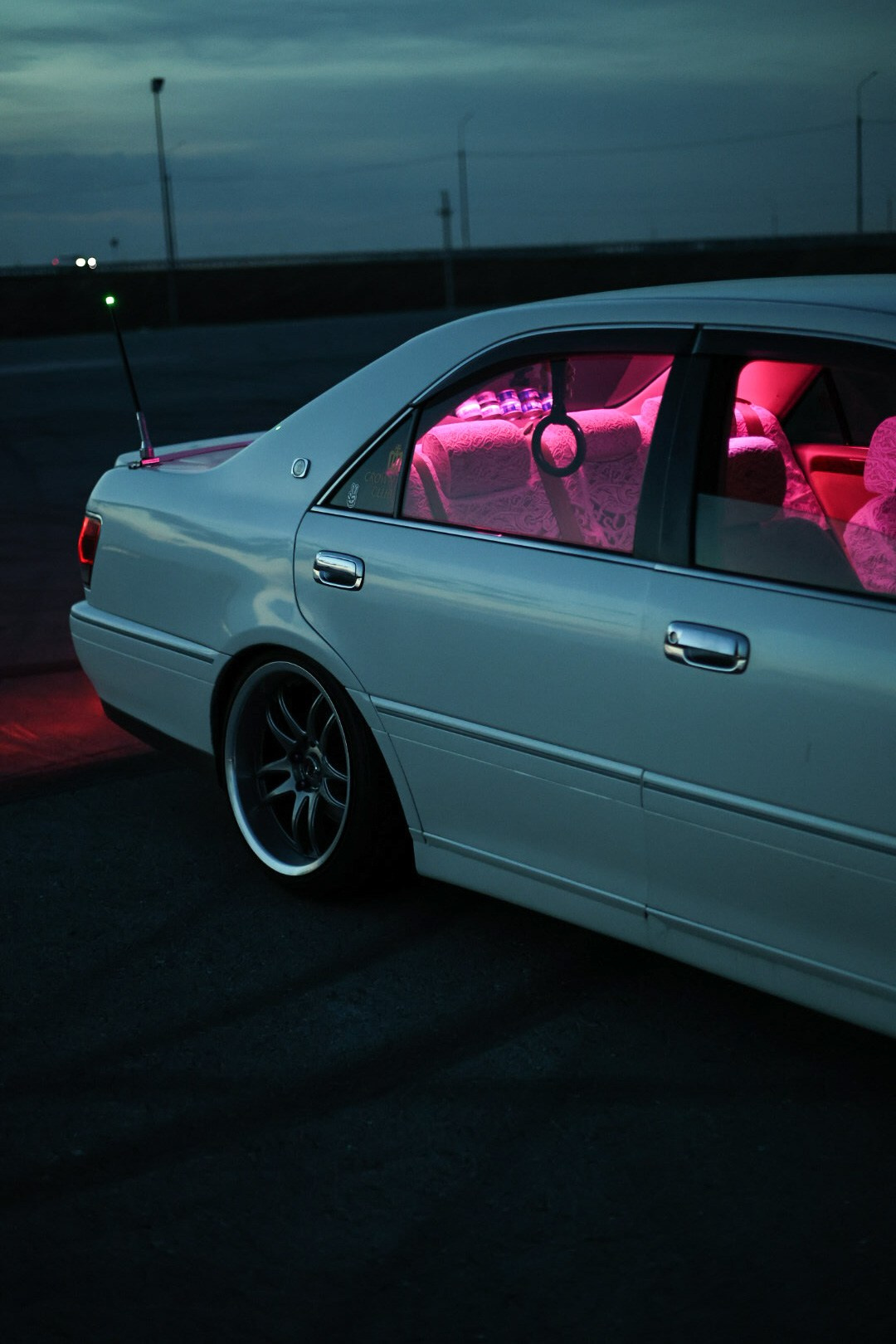 Toyota Crown Athlete. Семейный фотограф Полина Легачева