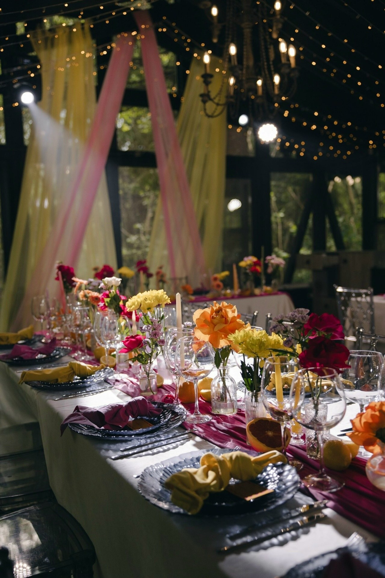 Декор Джуси роуз. Подрядчики и друзья сети свадебных площадок House for wedding