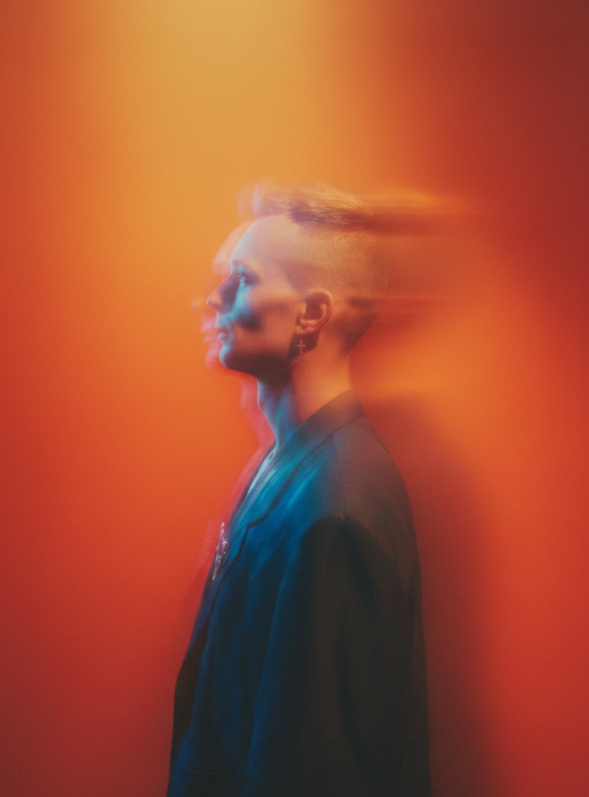 Ведущий Никита Шляндин