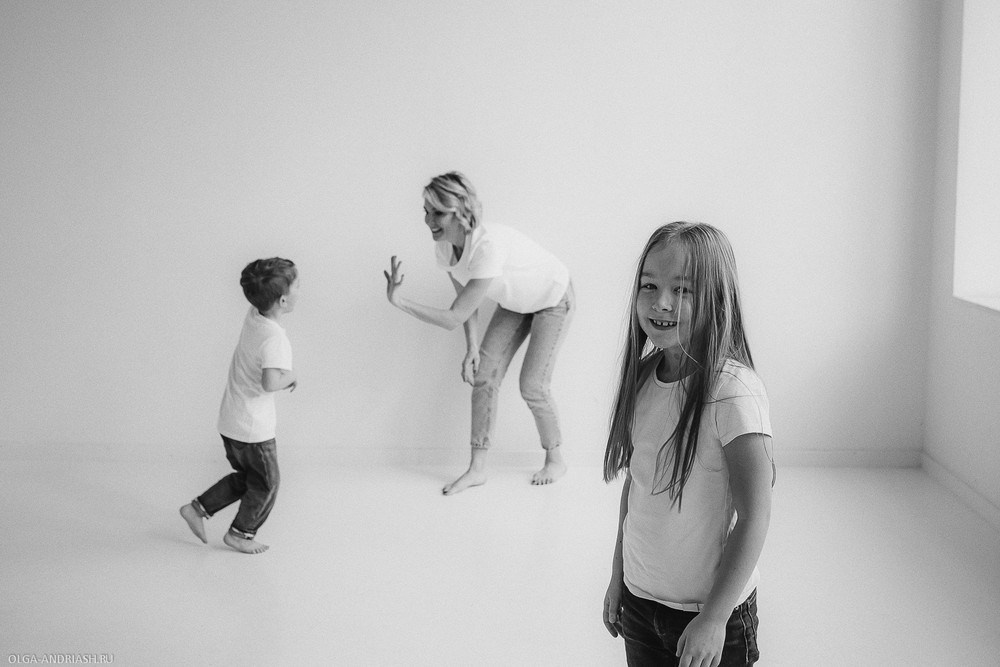 Семейная в студии. Семейный, портретный и свадебный фотограф в Санкт-Петербурге и Москве