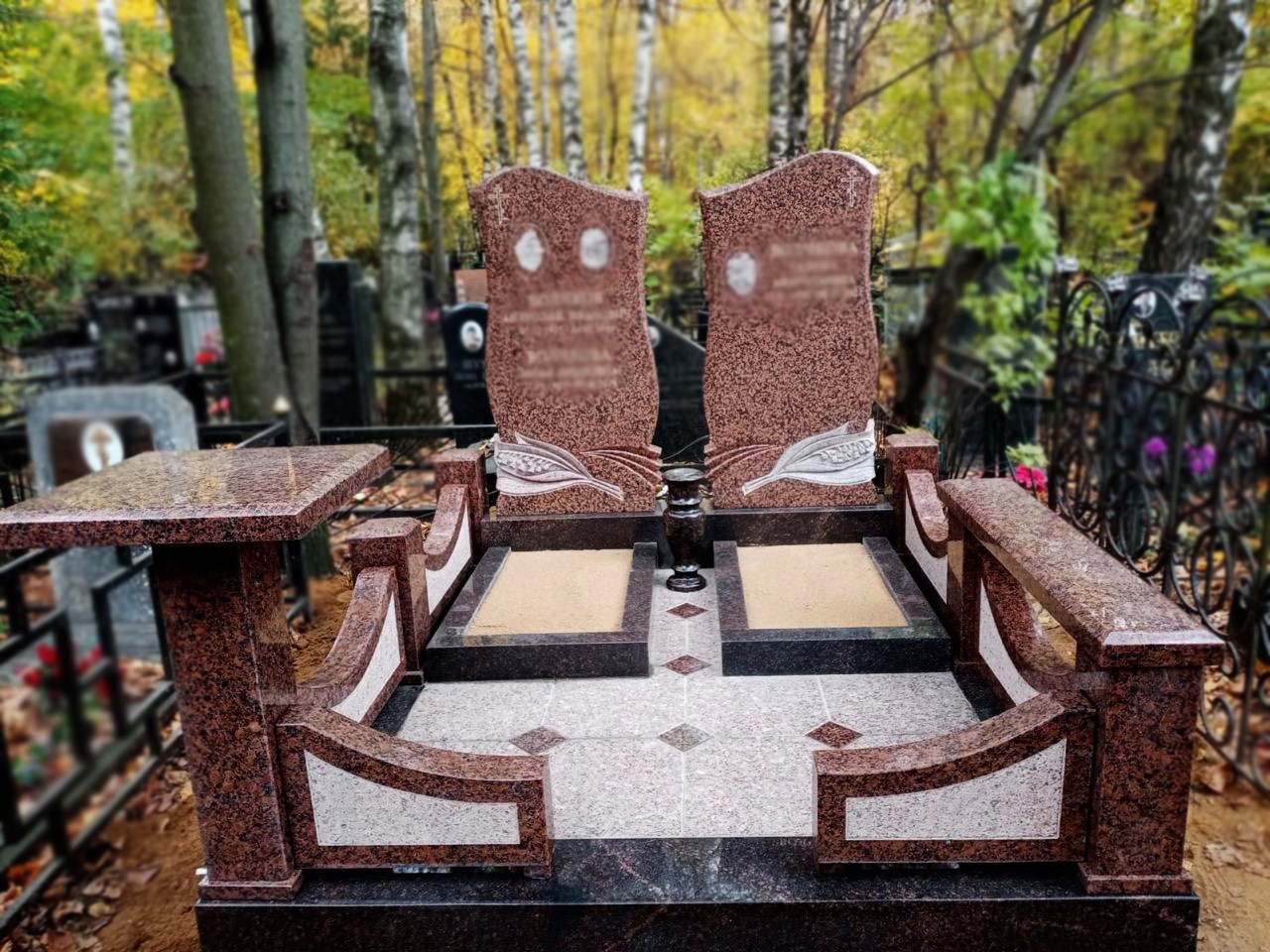 Наши работы. Памятники в Москве и Московской области