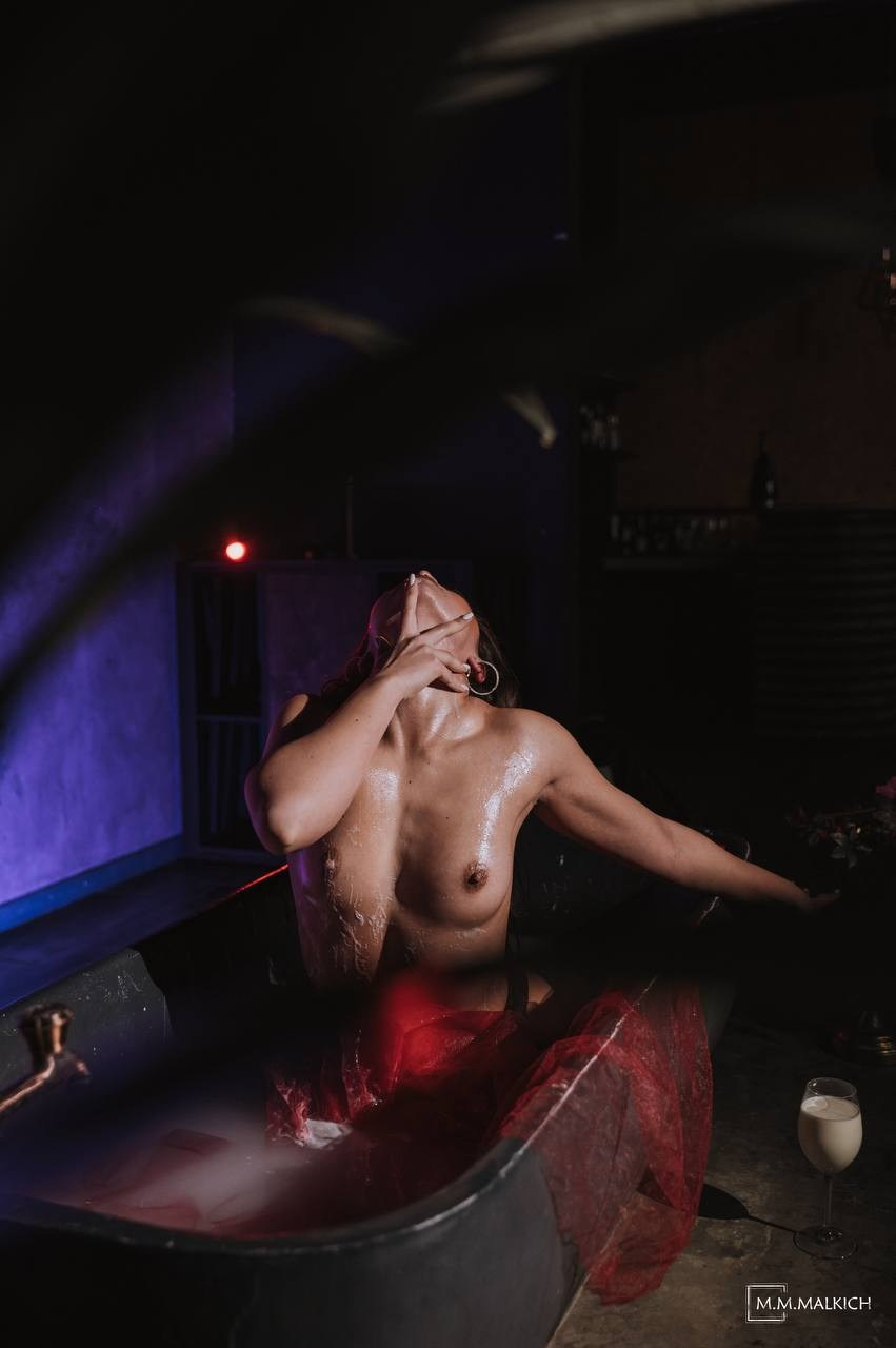 Nu. Фотограф и видеограф в Москве Мария Малкич