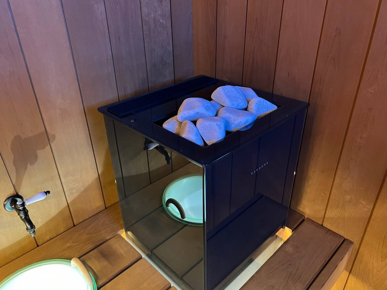 Две сауны в КП Вуоксела на базе Sangens. Полноценный эффект русской бани, достигнутый каменкой на электрической тяге!. SaunaTopMasters