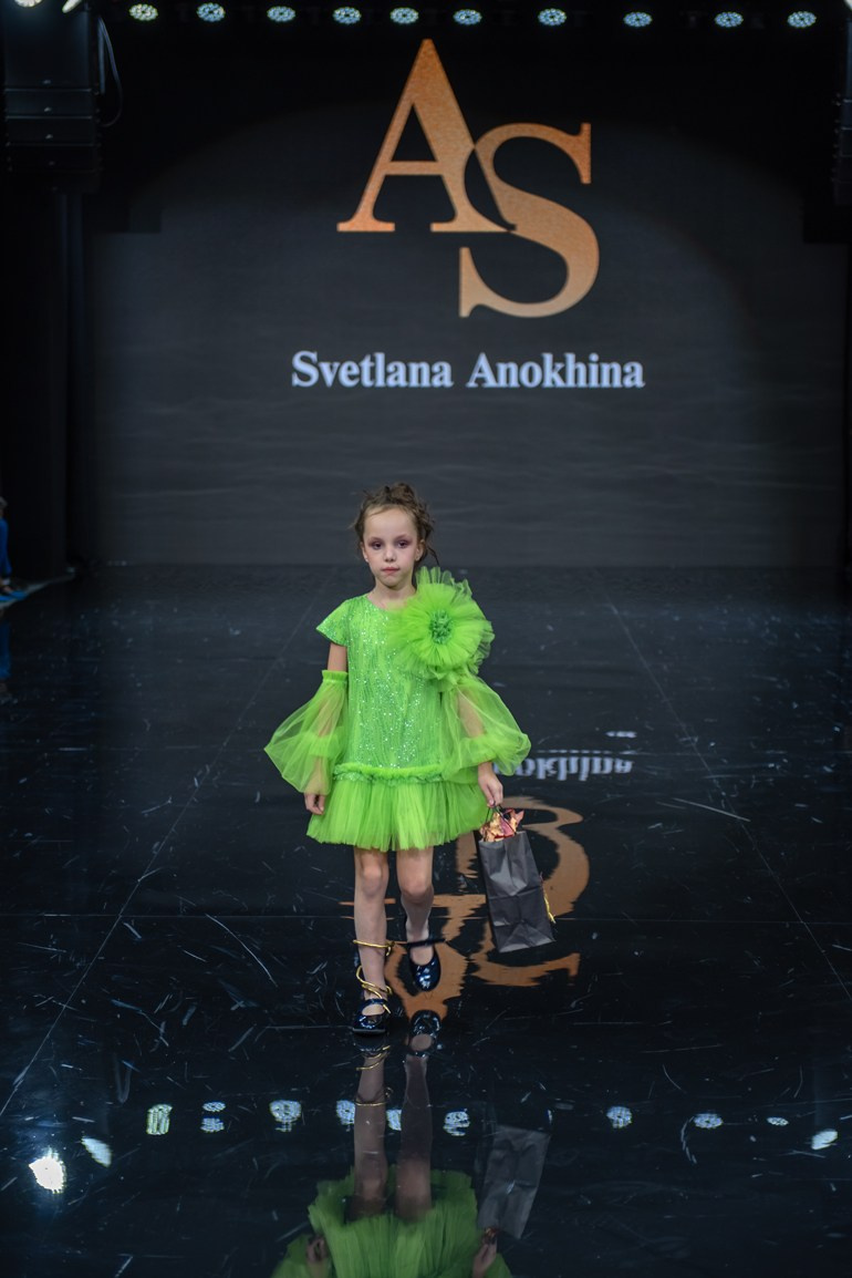 SochiFashionWeek2024 дизайнер Анохина Светлана. Семейный и коммерческий фотограф в Сочи Александр Бодунов