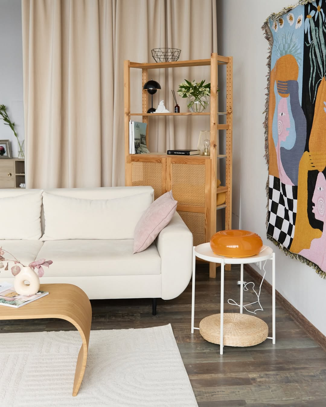 Фотостудия Studio46 — это 60 квадратных метров уютного и стильного пространства. Фотограф в Минске Людмила Дутко