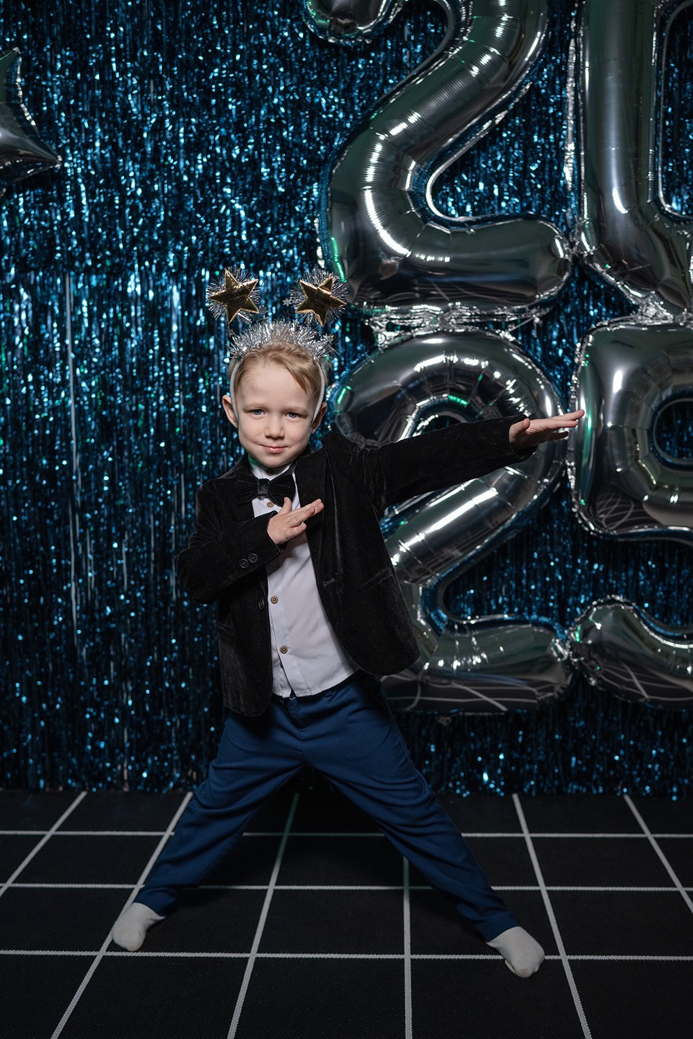 Новогодняя вечеринка в Sunny Start. Фотограф в Екатеринбурге | Портреты, семейные съемки, лайфстайл