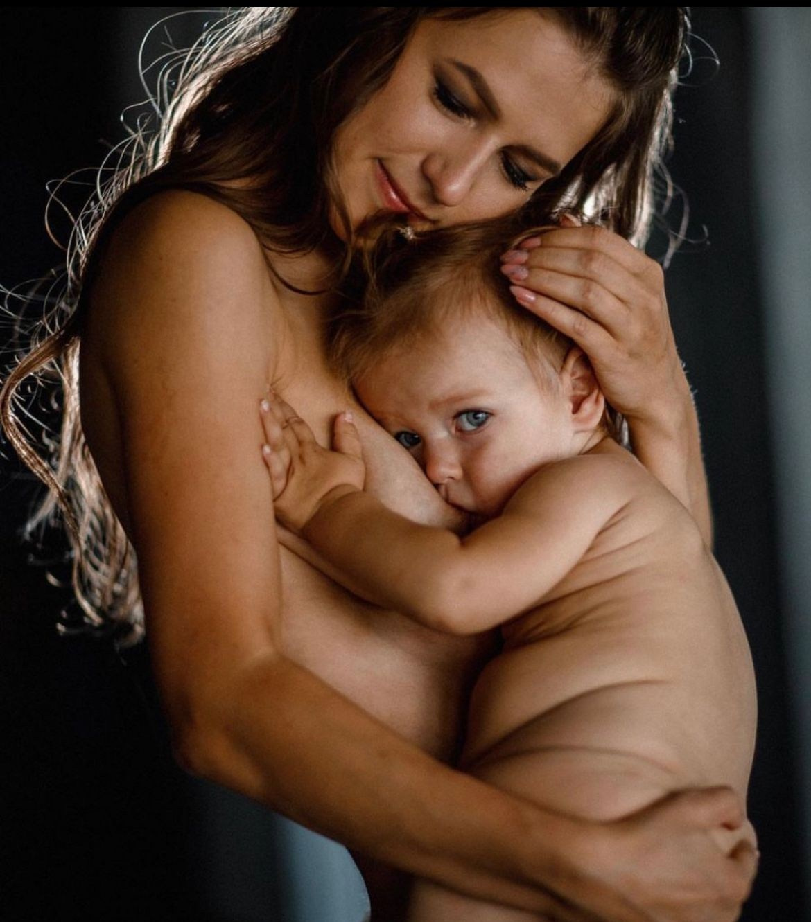 Грудное кормление. Фотограф материнства и таинства кормления Екатерина Кузьмин