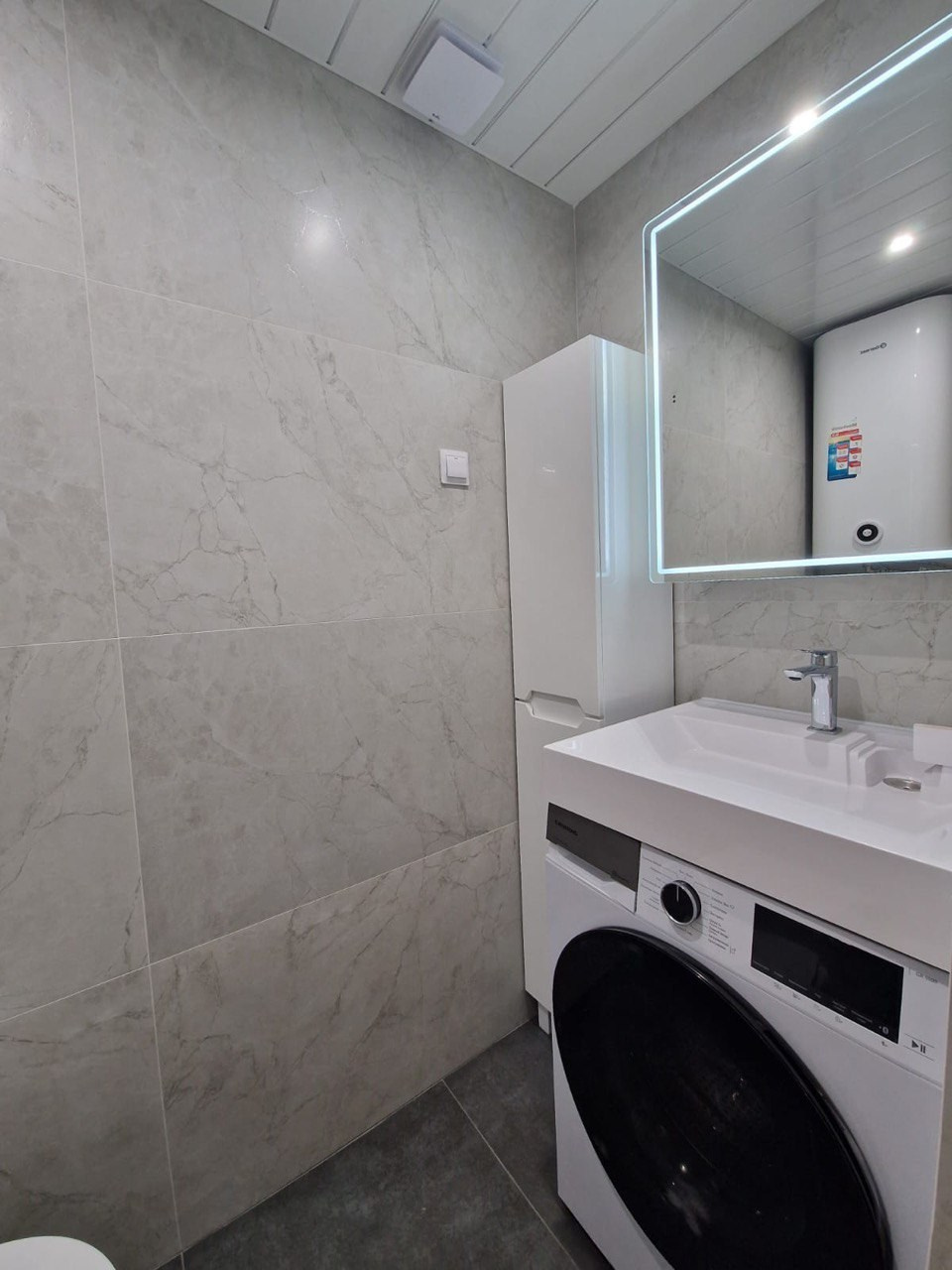 Ванная комната (ул. Сибгата Хакима д. 41). Ремонт санузла, туалета, ванной под ключ в Казани. Укладка плитки