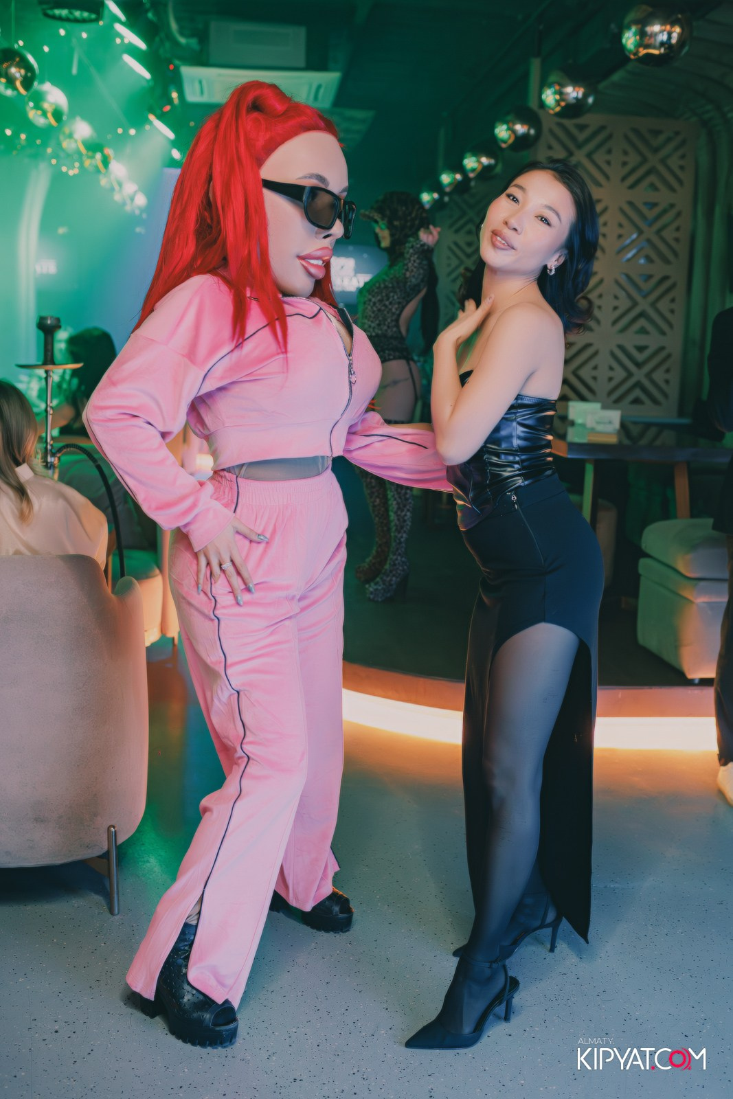 LAUREATE GRAND CAFÉ. КИПЯТКОМ АЛМАТЫ!