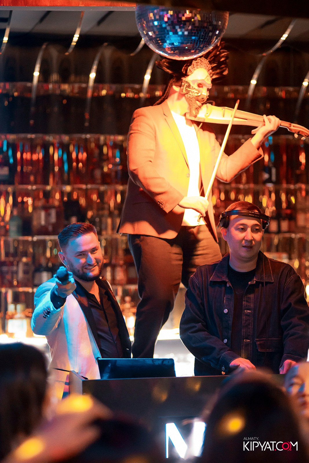 MOOD KARAOKE & TERRACE. КИПЯТКОМ АЛМАТЫ!