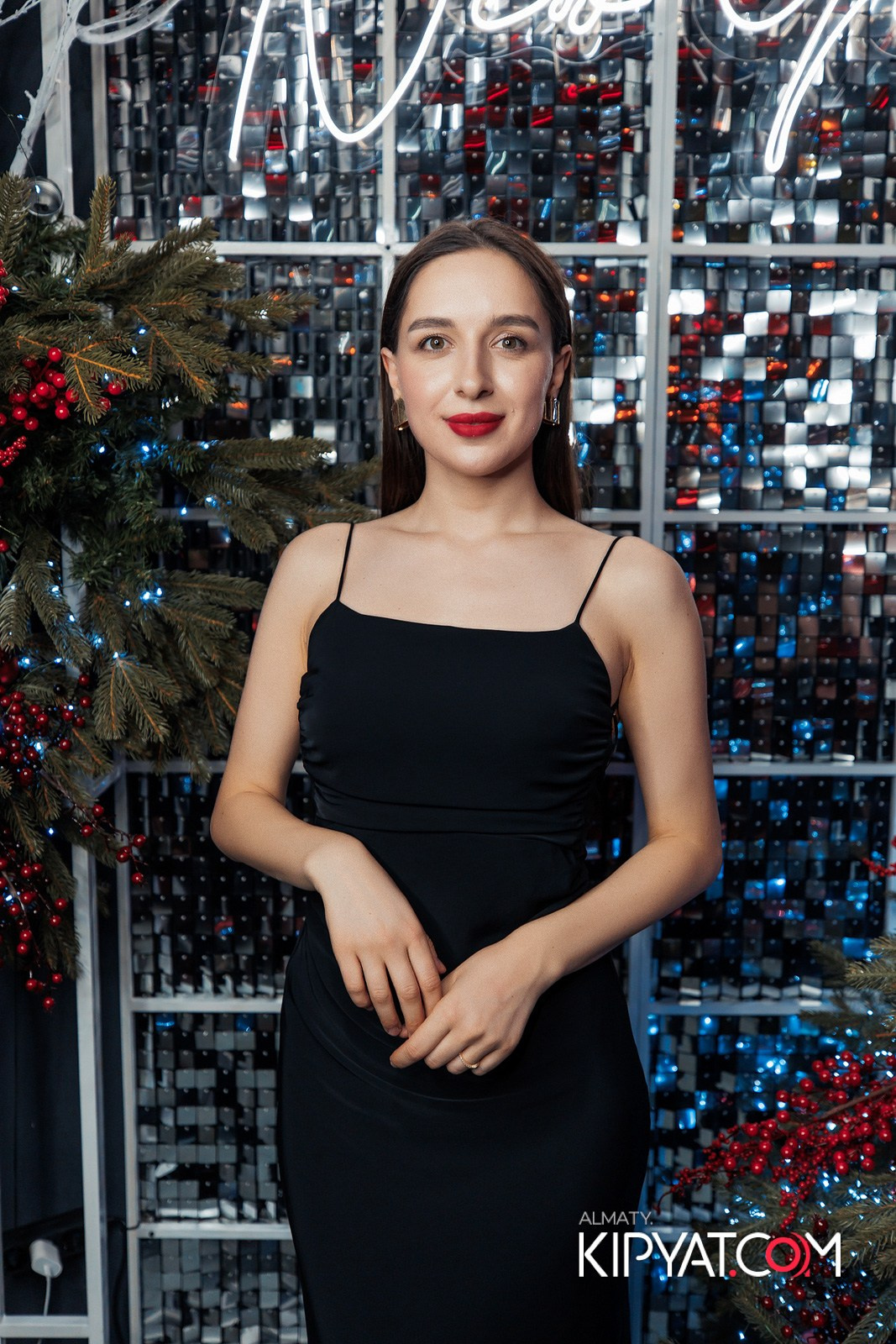 FRIENDS BAR & TERRACE. КИПЯТКОМ АЛМАТЫ!