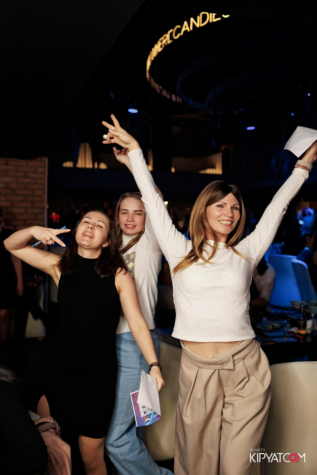 МУЗЫКАЛЬНОЕ ЛОТО В HIT RETRO. КИПЯТКОМ АЛМАТЫ! Фотосъемка мероприятий в Алматы