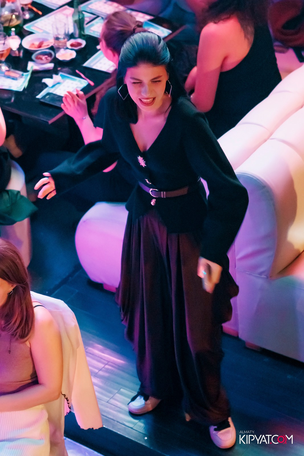 МУЗЫКАЛЬНОЕ ЛОТО В HIT RETRO. КИПЯТКОМ АЛМАТЫ! Фотосъемка мероприятий в Алматы
