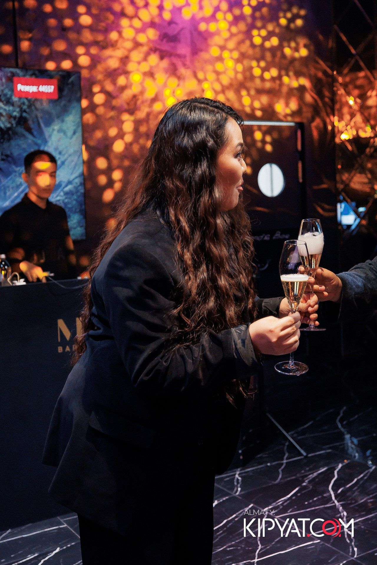 MOOD KARAOKE & TERRACE. КИПЯТКОМ АЛМАТЫ!