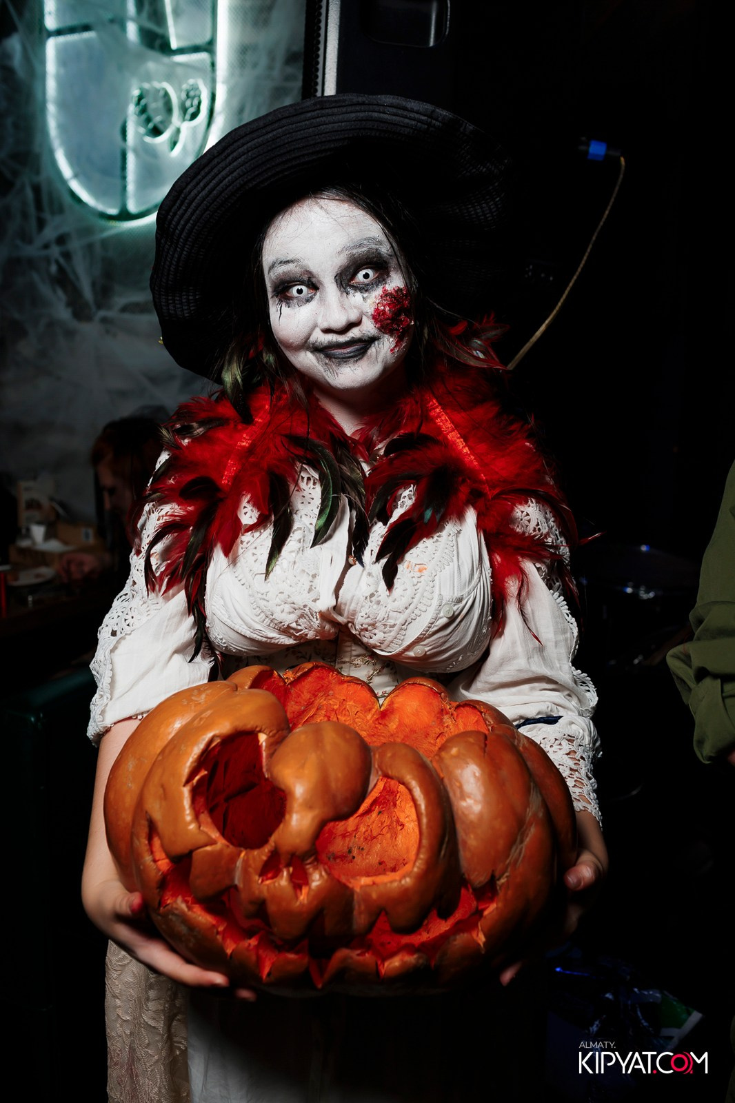 HALLOWEEN ПИНТА НА АЛТЫНСАРИНА. КИПЯТКОМ АЛМАТЫ!