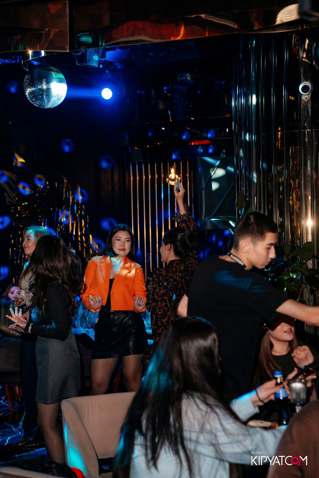 MOOD KARAOKE & TERRACE. КИПЯТКОМ АЛМАТЫ!