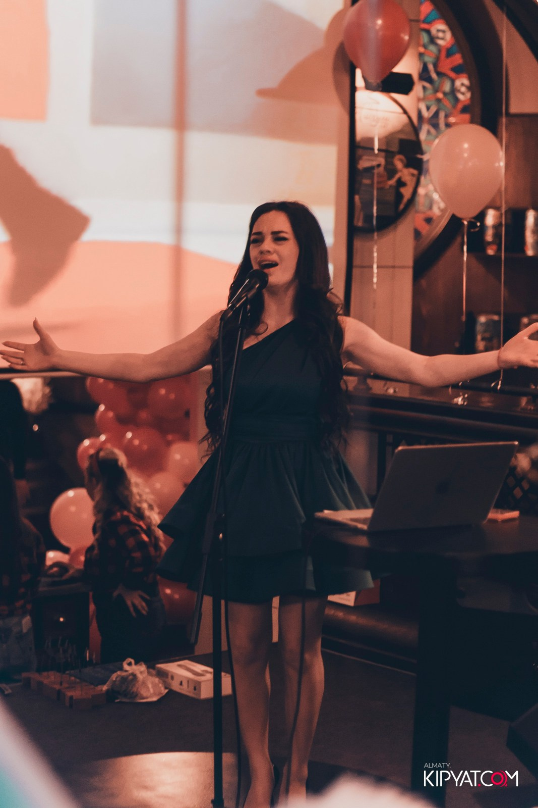 ЖИГУЛИ БАР НА АУЭЗОВА. КИПЯТКОМ АЛМАТЫ! Фотосъемка мероприятий в Алматы