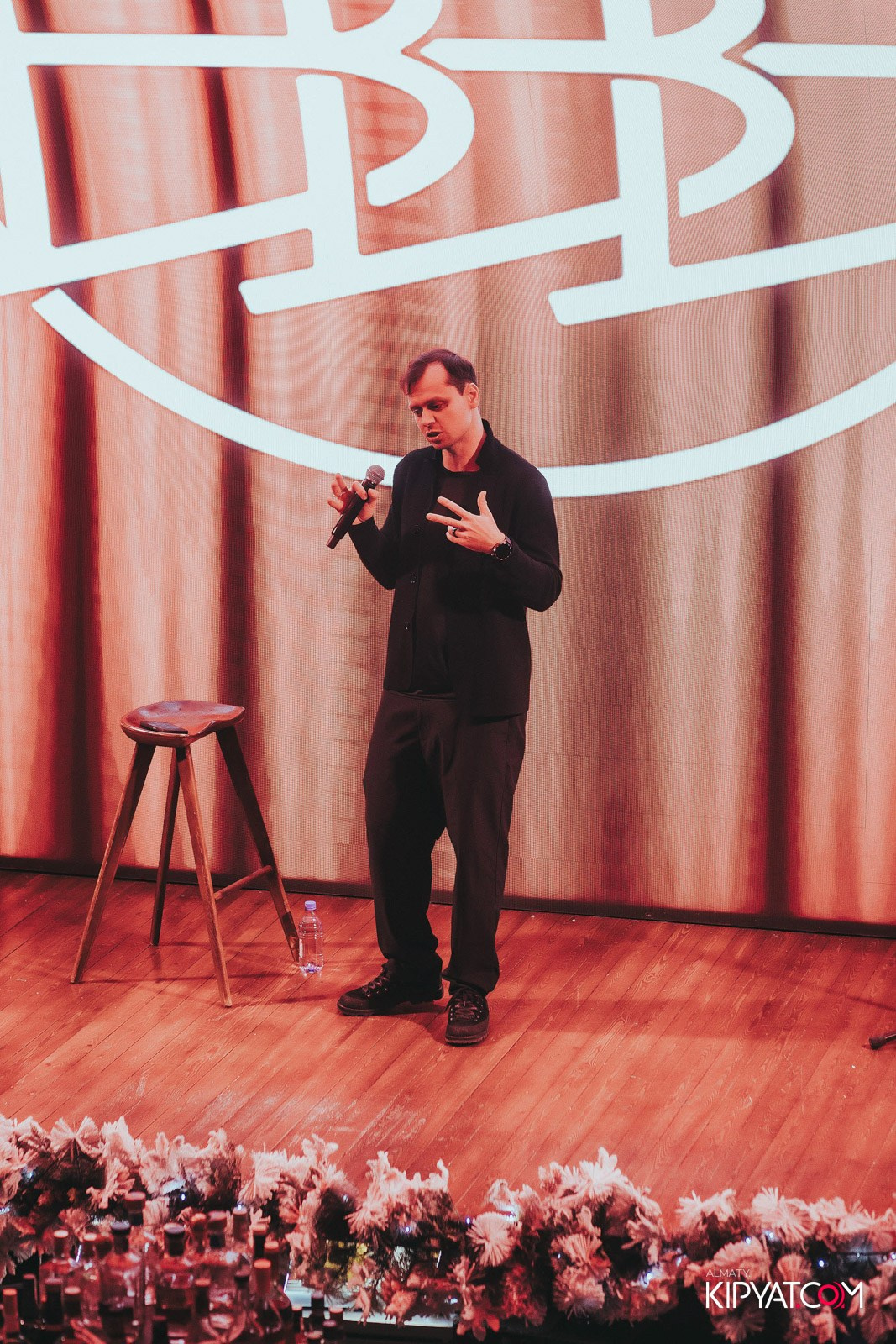 BLA BLA BAR. КИПЯТКОМ АЛМАТЫ!