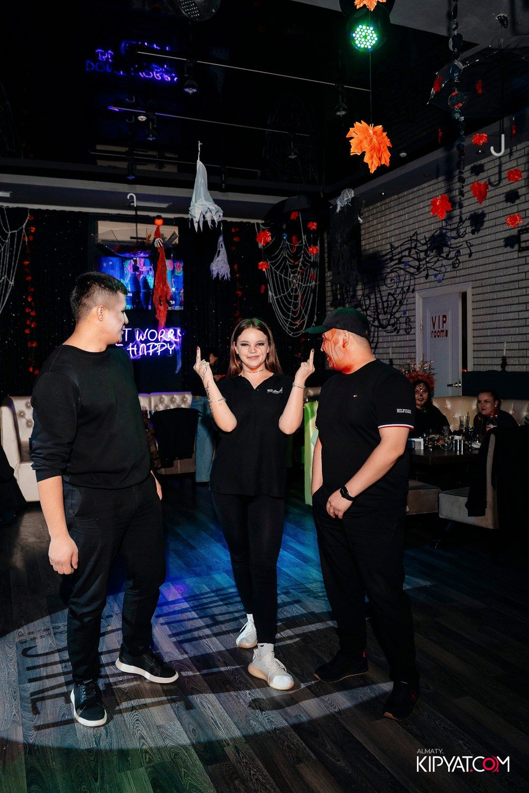 HALLOWEEN PARTY — THE WALL STREET. КИПЯТКОМ АЛМАТЫ!
