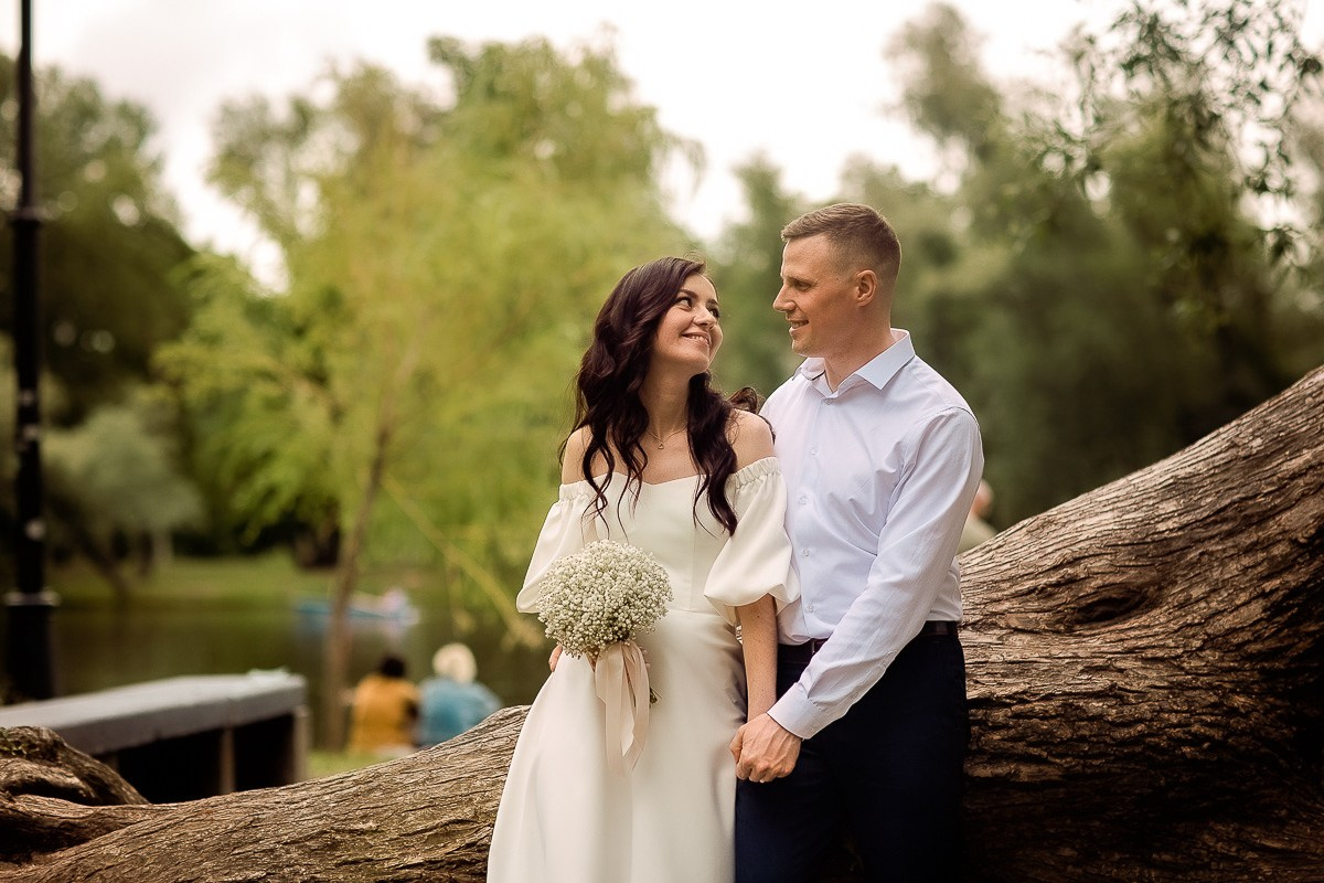 Утро невесты: почему это не разогрев перед свадьбой, а отдельная история в кадре. Свадебный фотограф — Санкт-Петербург (СПб) Питер