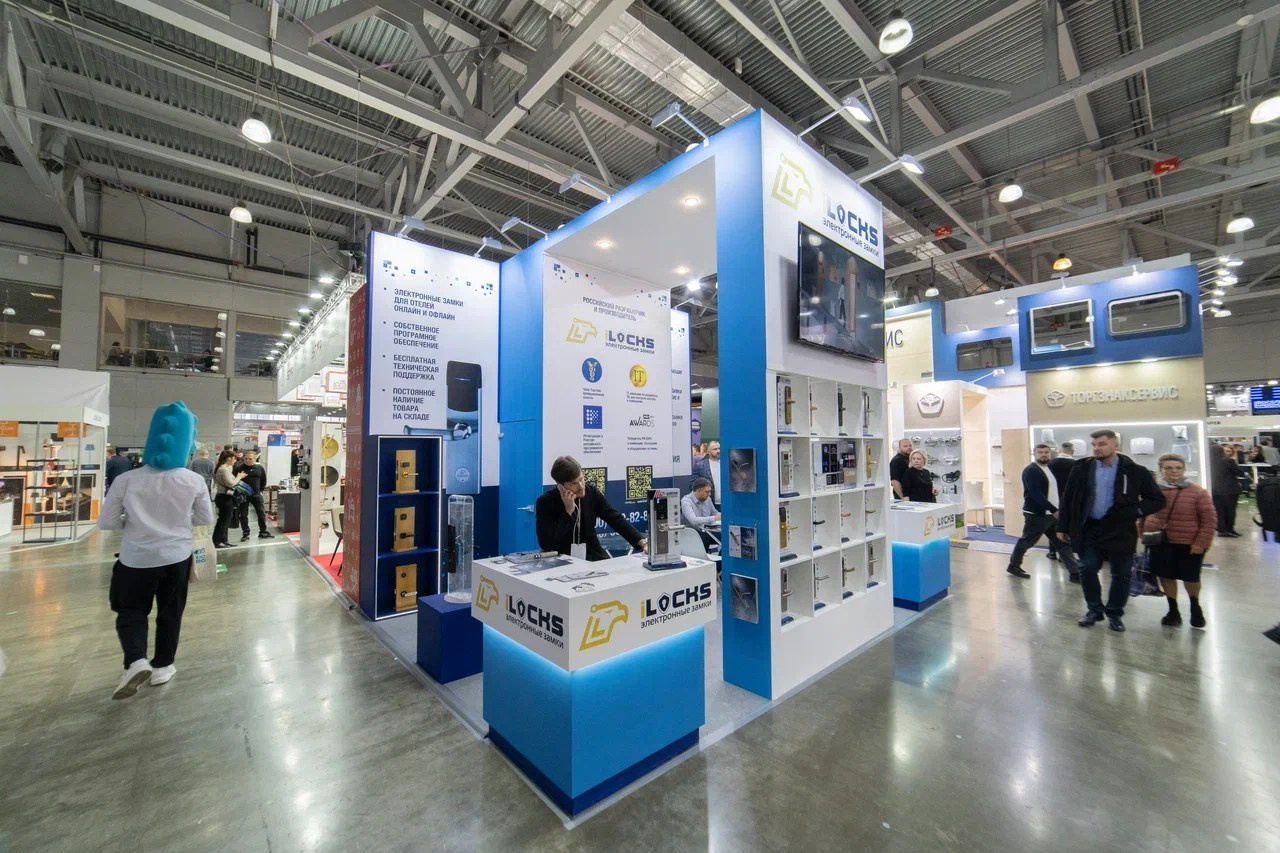 Выставочные стенды. Профессиональный портретный фотограф в Москве Владимир Глаголев