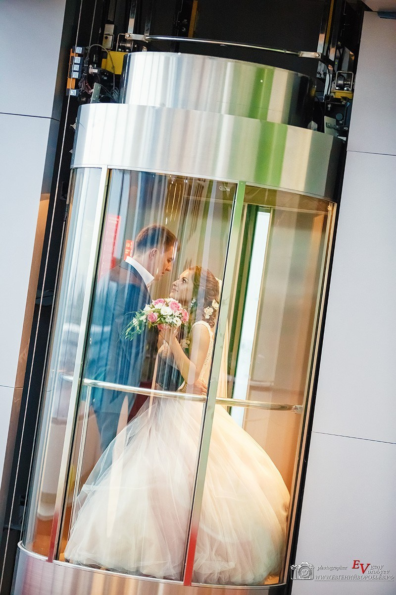 Цена стоимость описание фотосессий в Красноярске студийная свадебная семейная бизнес портрет индустриальная лавстори love story фотосъёмка