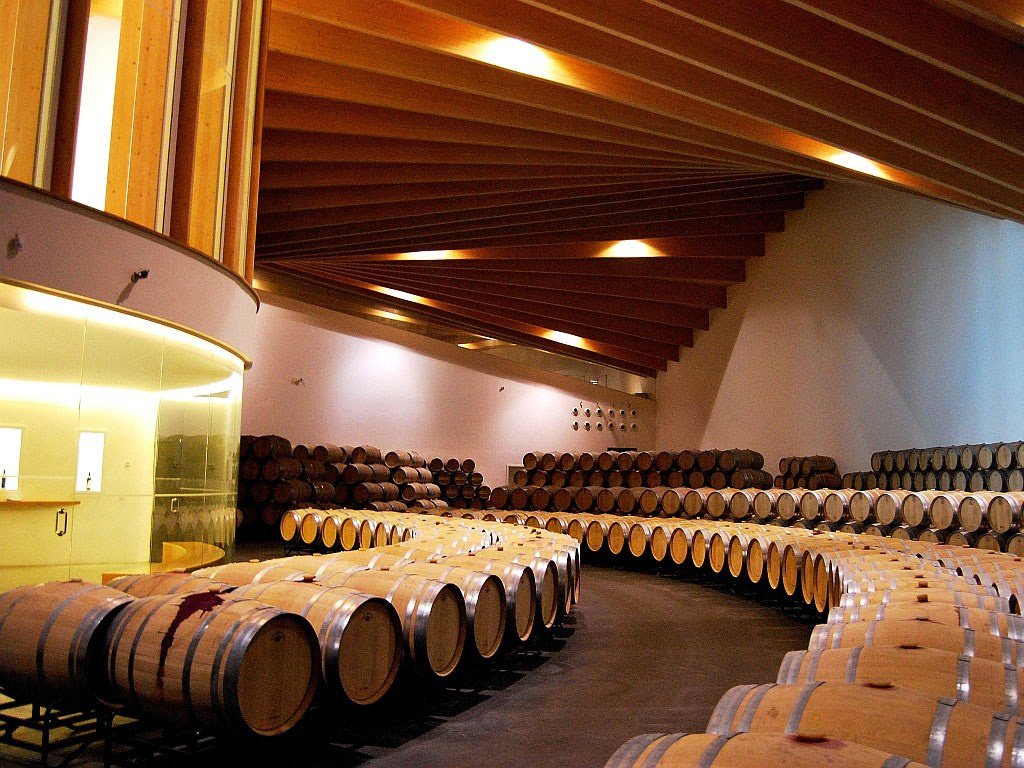 Bodegas Ysios (Испания). Фотограф для маркетплейсов Михаил Бове