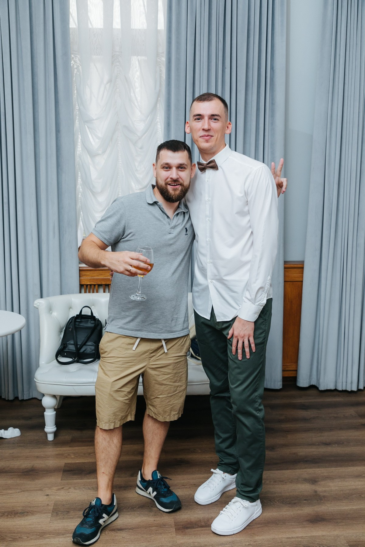 Свадебная фотопрогулка. Регистрация, прогулка, фуршет. Фотограф крещение венчание в Петербурге! Помогает подобрать храм и посоветовал душевного батюшку в СПб