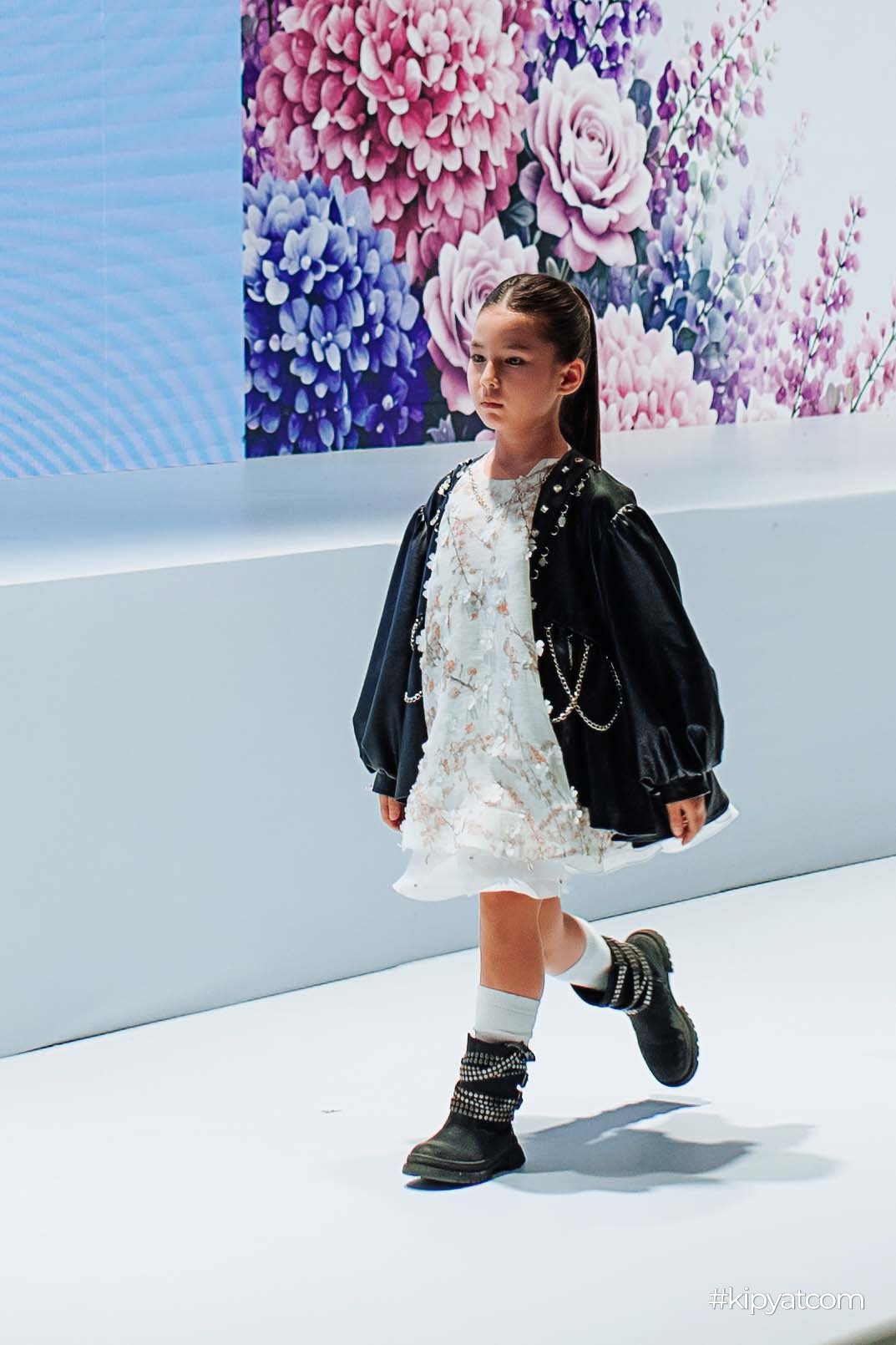 KAZAKHSTAN FASHION WEEK SHYMKENT «11 SEASON» KIDS. Кипятком Шымкент