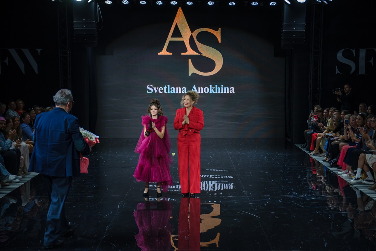 SochiFashionWeek2024 дизайнер Анохина Светлана. Семейный и коммерческий фотограф в Сочи Александр Бодунов