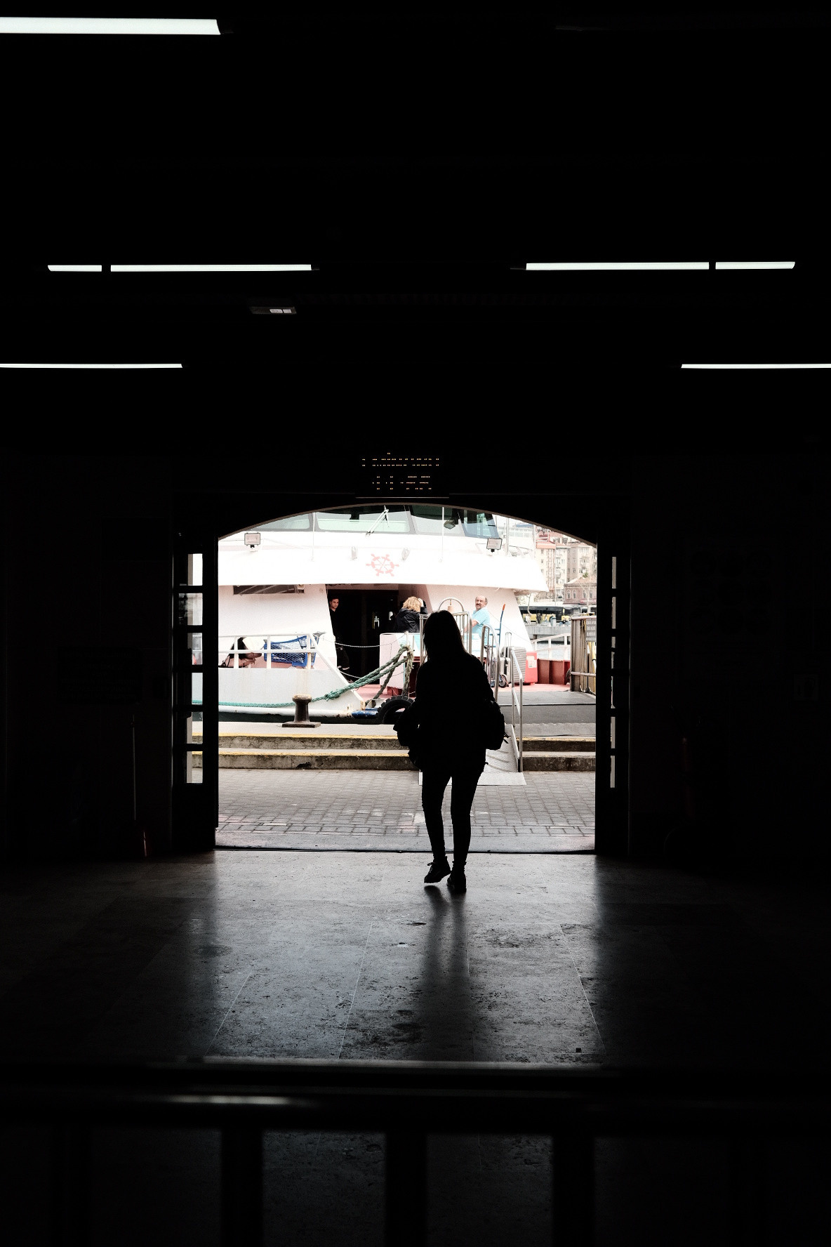 Street. Если ты на Земле — звони