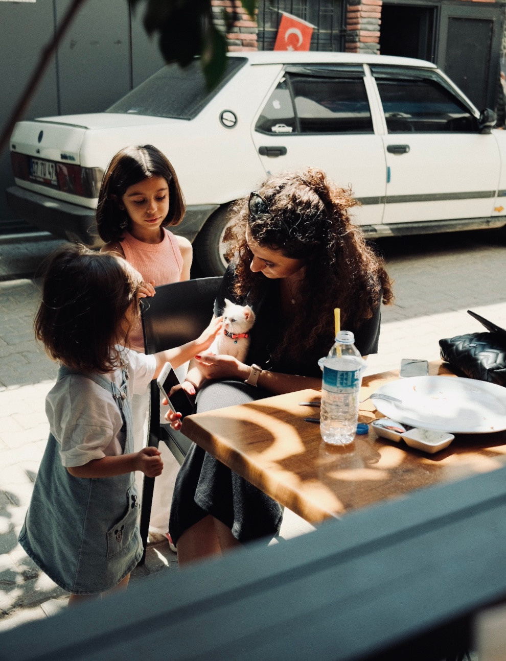 Street. Если ты на Земле — звони