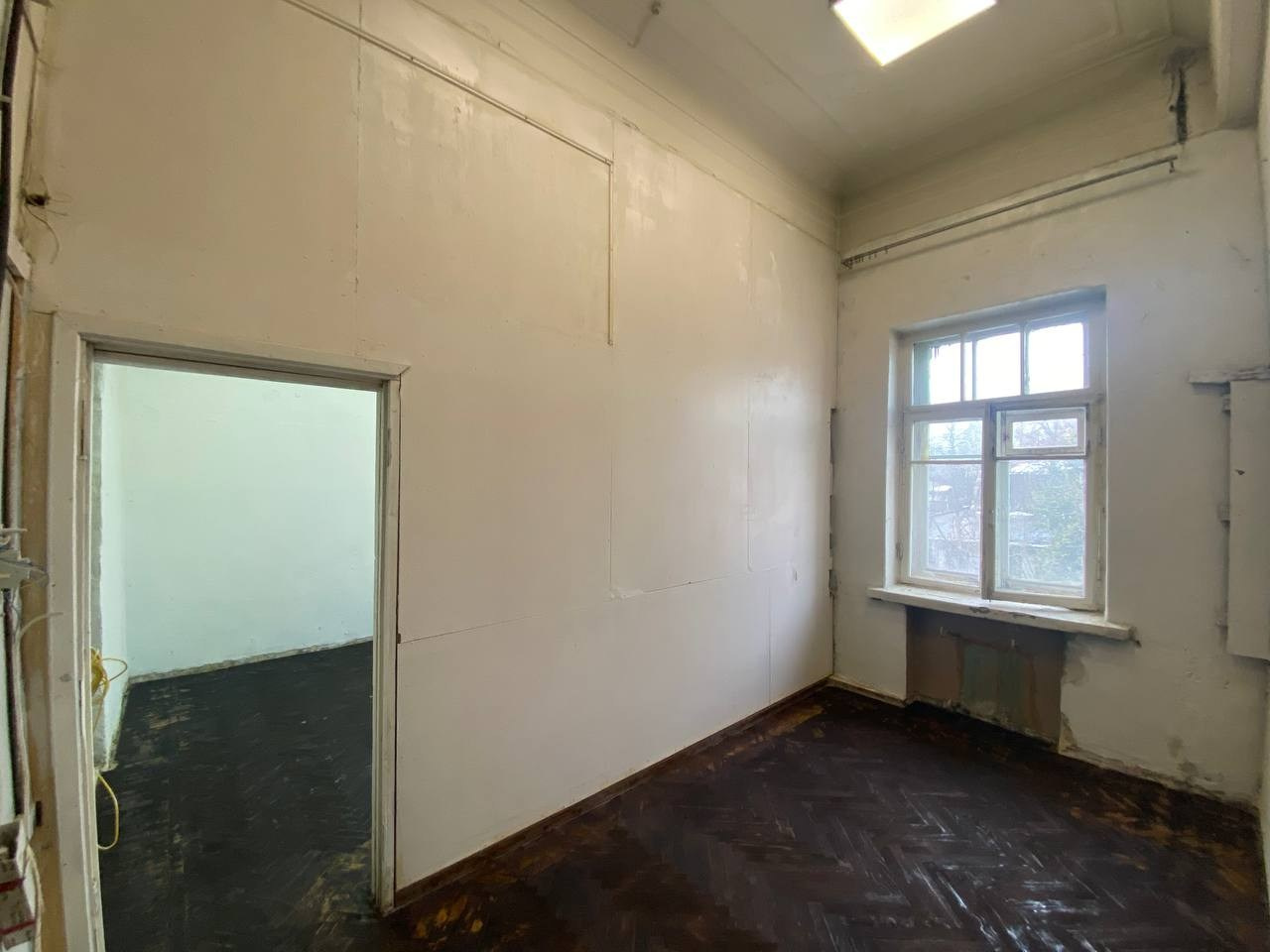 Галерея. Кино в НИИ СНЕГИРИ (Very Strong Place) — Москва