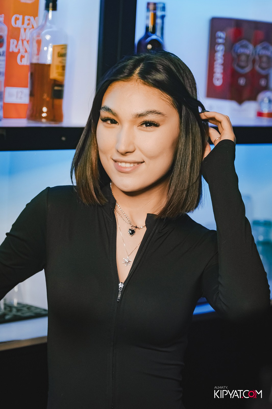 UYAT EMES BAR. КИПЯТКОМ АЛМАТЫ!