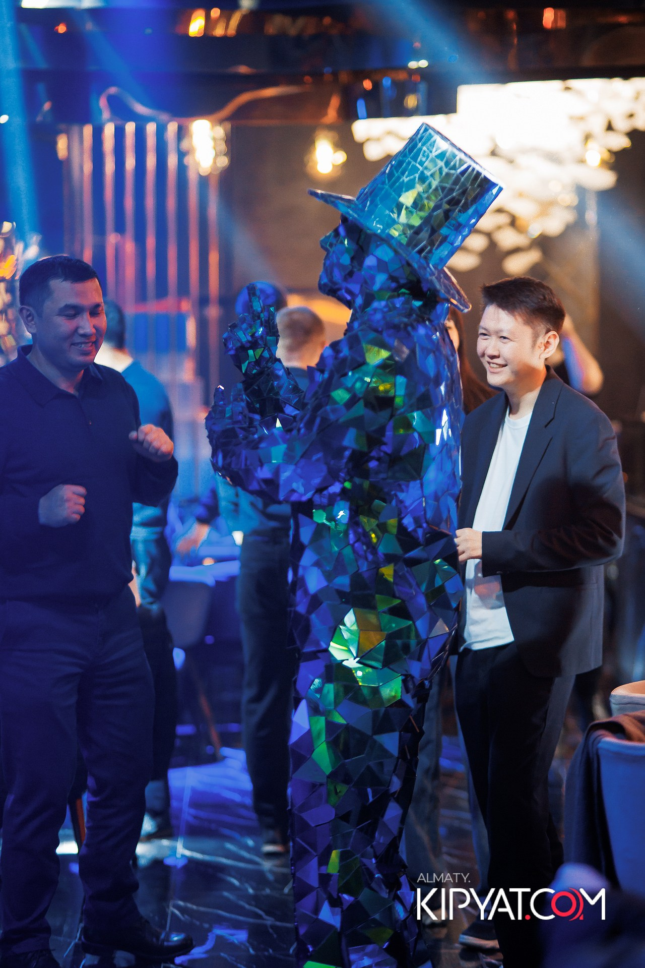 MOOD KARAOKE & TERRACE. КИПЯТКОМ АЛМАТЫ!