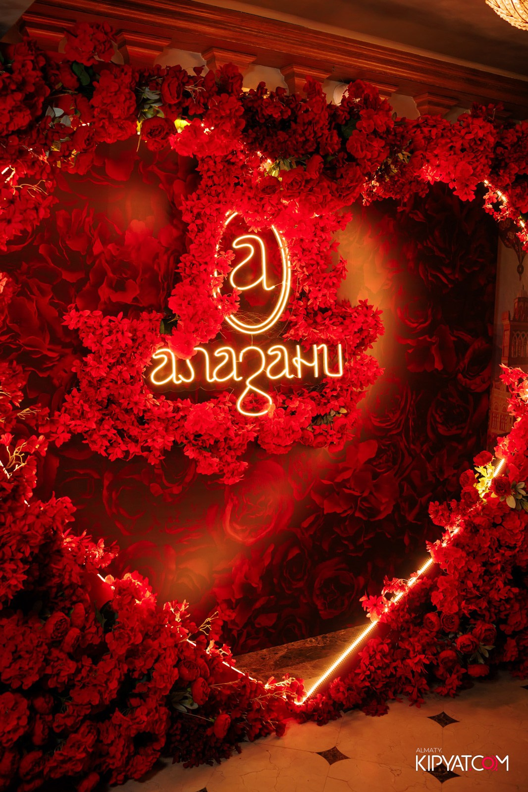 РЕСТОРАН ALAZANI. КИПЯТКОМ АЛМАТЫ!