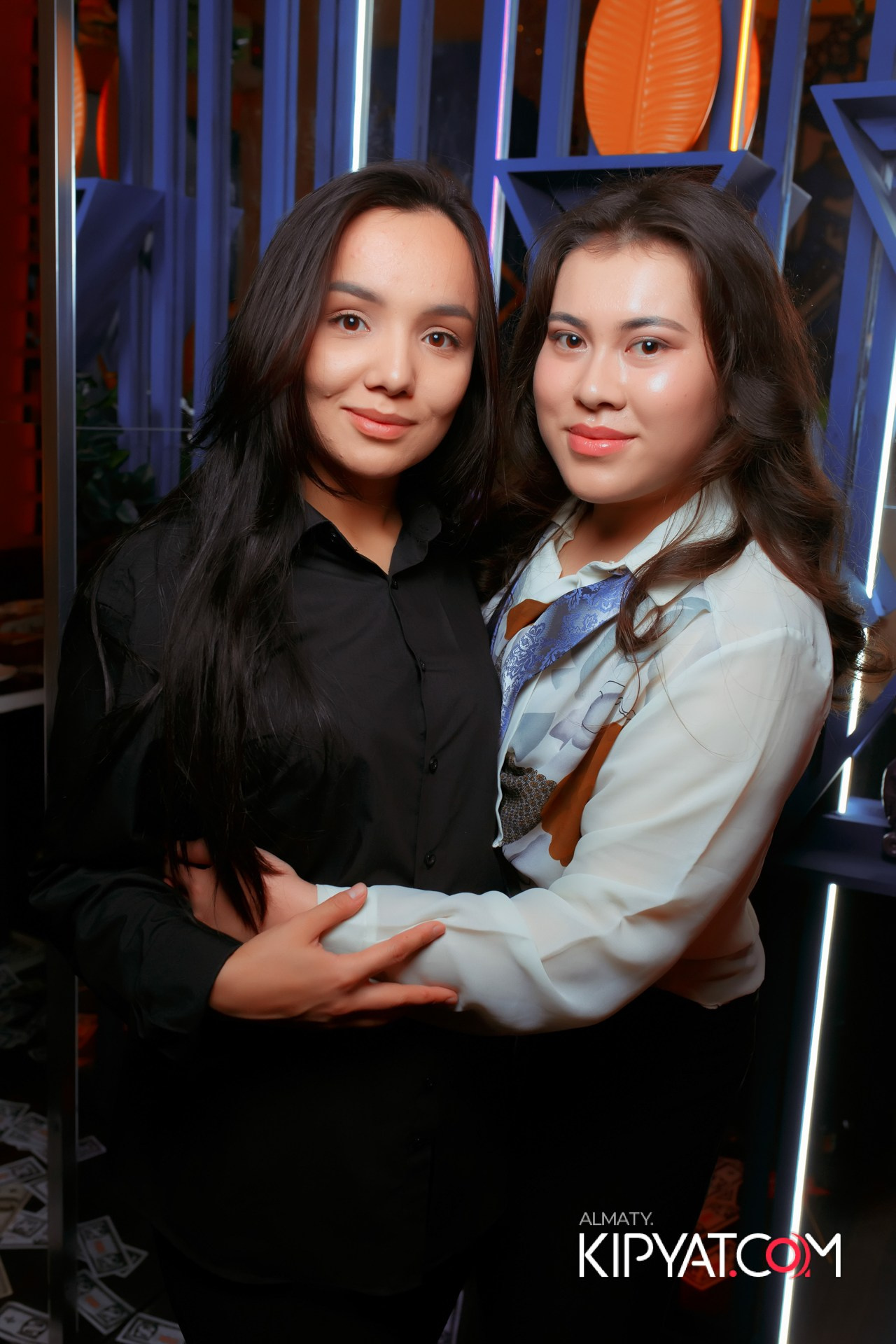 УХО И МЕДВЕДЬ НА САИНА. КИПЯТКОМ АЛМАТЫ!