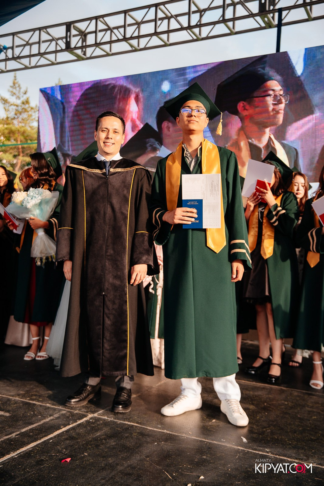 ВРУЧЕНИЕ ДИПЛОМОВ — НАРХОЗ КОЛЛЕДЖ. Part 3. КИПЯТКОМ АЛМАТЫ!