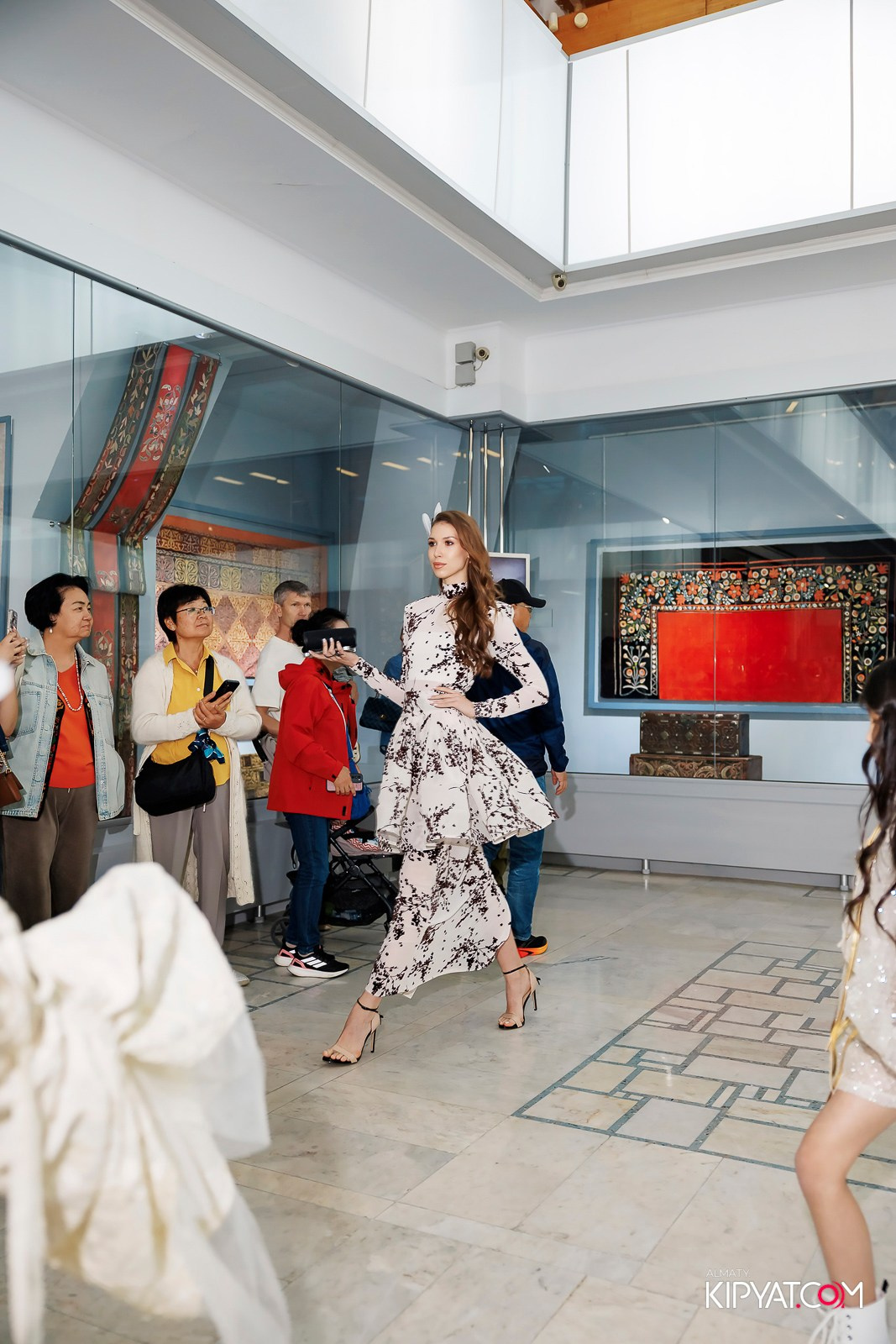 JUNIOR MODELS SHOW. ПЕРФОМАНС НОЧЬ В МУЗЕЕ. КИПЯТКОМ АЛМАТЫ! Фотосъемка мероприятий в Алматы