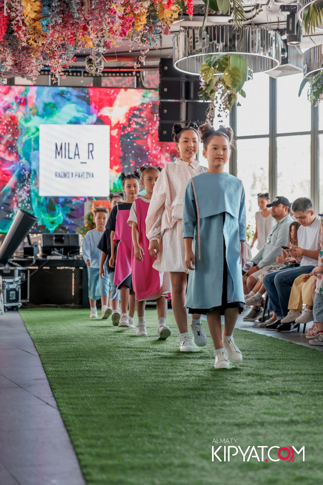 PROM KIDS FASHION SHOW. КИПЯТКОМ АЛМАТЫ!