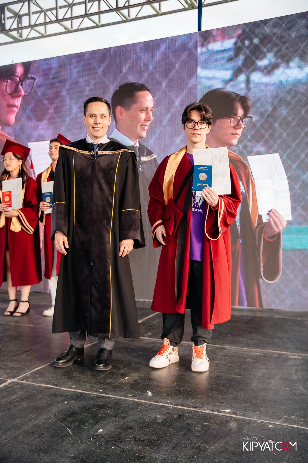 ВРУЧЕНИЕ ДИПЛОМОВ — НАРХОЗ КОЛЛЕДЖ. Part 4. КИПЯТКОМ АЛМАТЫ!