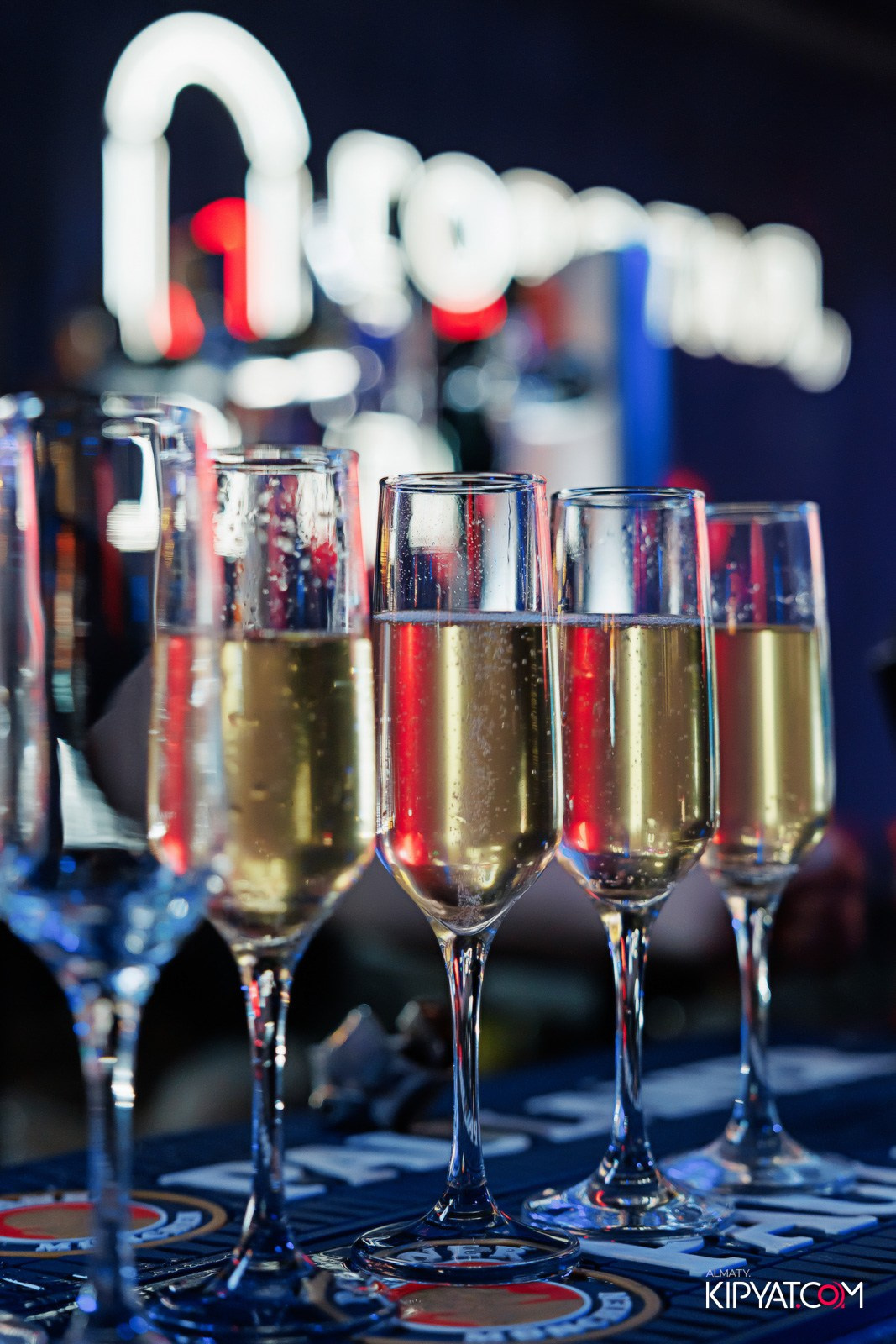 ДОРОГАЯ, Я НЕ ПИЛ. КИПЯТКОМ АЛМАТЫ!