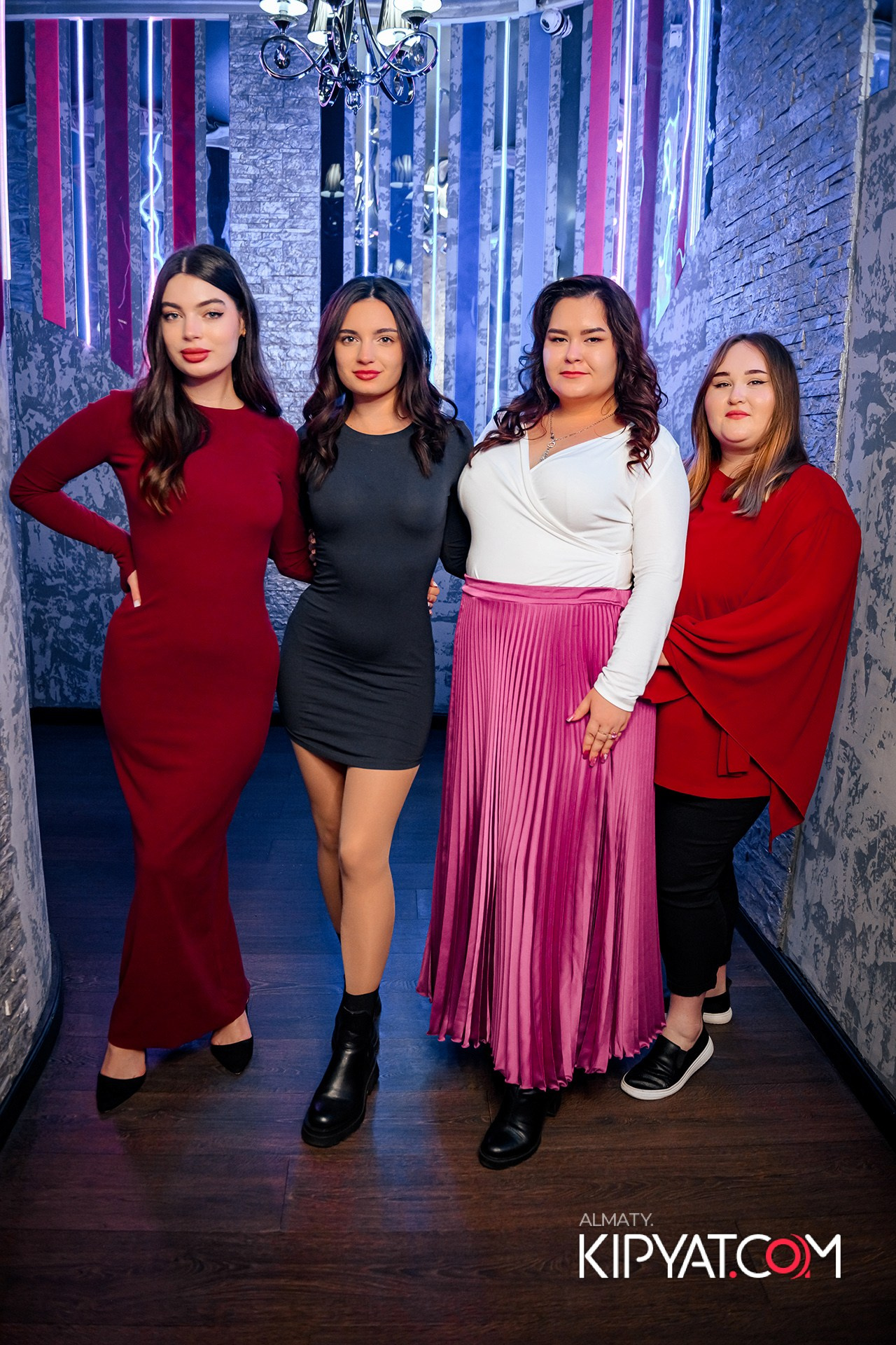 УХО И МЕДВЕДЬ НА ГАГАРИНА. КИПЯТКОМ АЛМАТЫ!