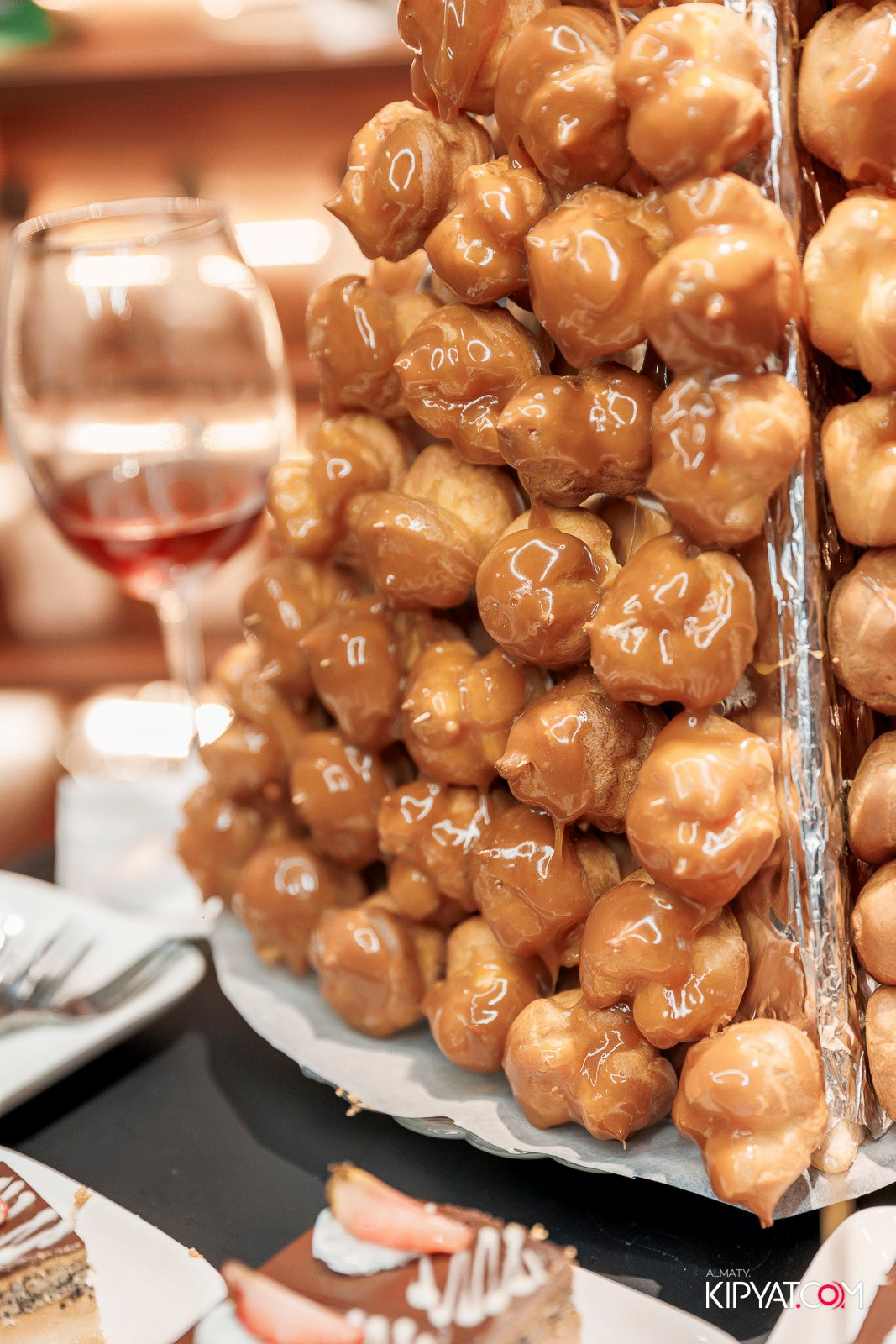 ОТКРЫТИЕ ПАРФЮМЕРНОГО ДОМА MAISON PERFUME. КИПЯТКОМ АЛМАТЫ!