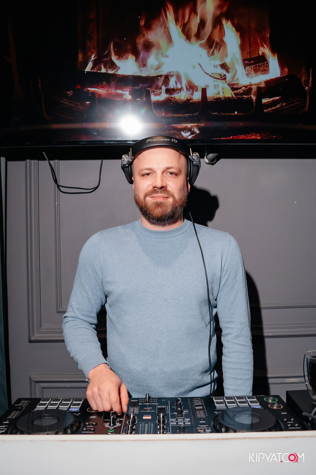 LAUREATE GRAND CAFÉ. КИПЯТКОМ АЛМАТЫ!