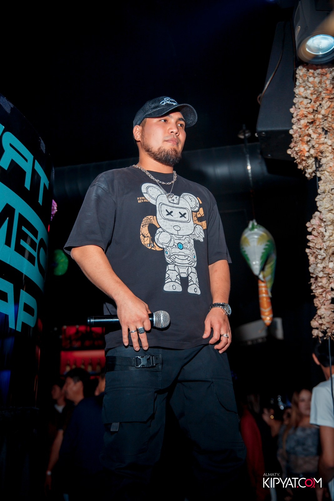 UYAT EMES BAR. КИПЯТКОМ АЛМАТЫ!